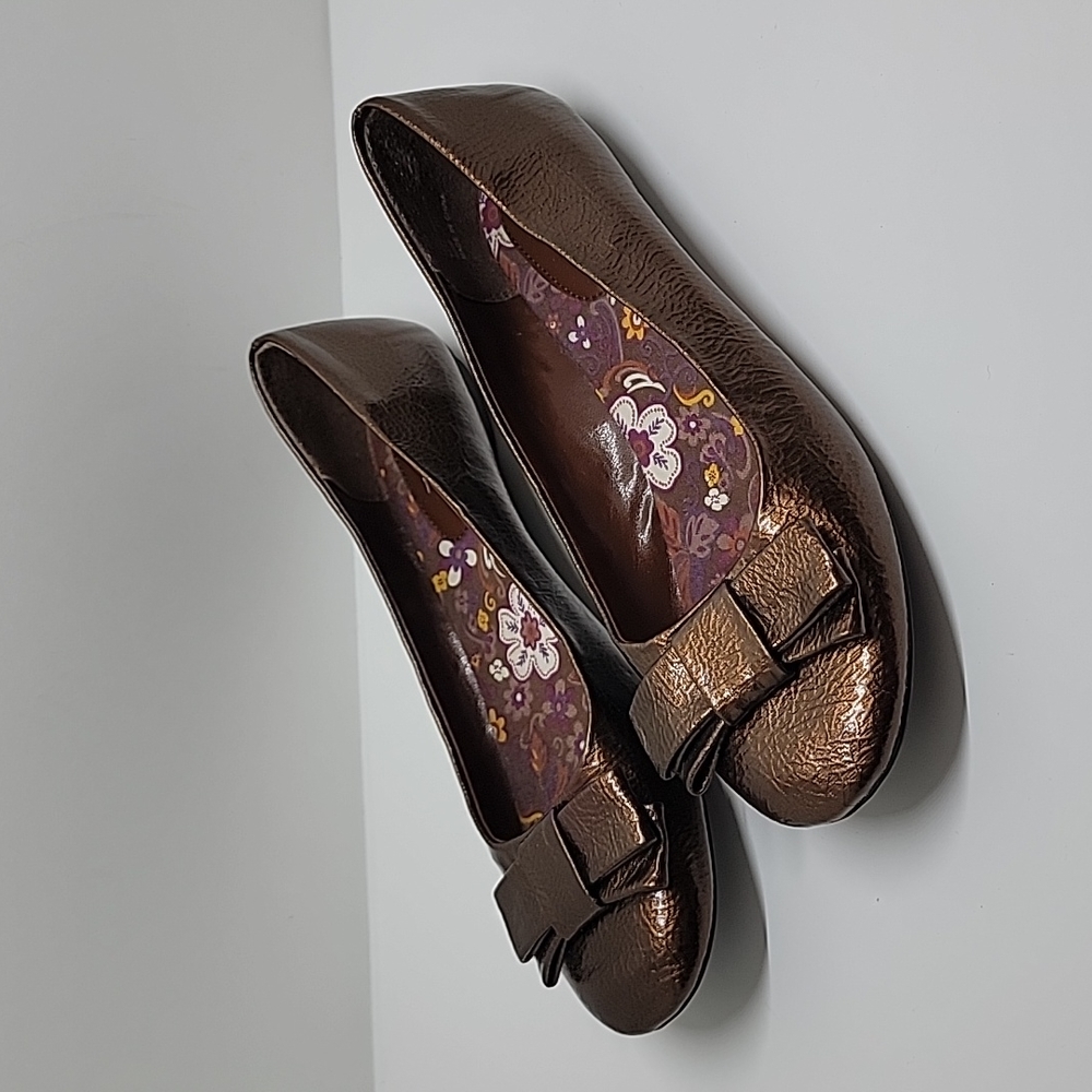 Piper & Blue Faux Leather Copper Flat Bow Shoes 7